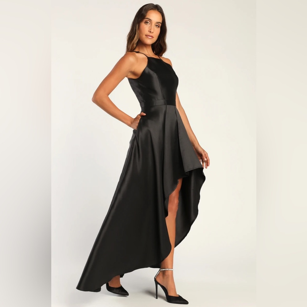 Broadway Show Black High-Low Maxi - Picture 4 of 5